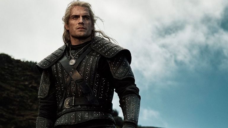 Geralt de Rivia da vida el actor Henry Cavill (foto fotogramas)
