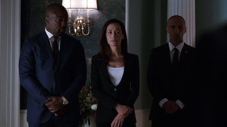 Maggie Q es la agente Hannah Wells en Sucesor designado (Netflix)