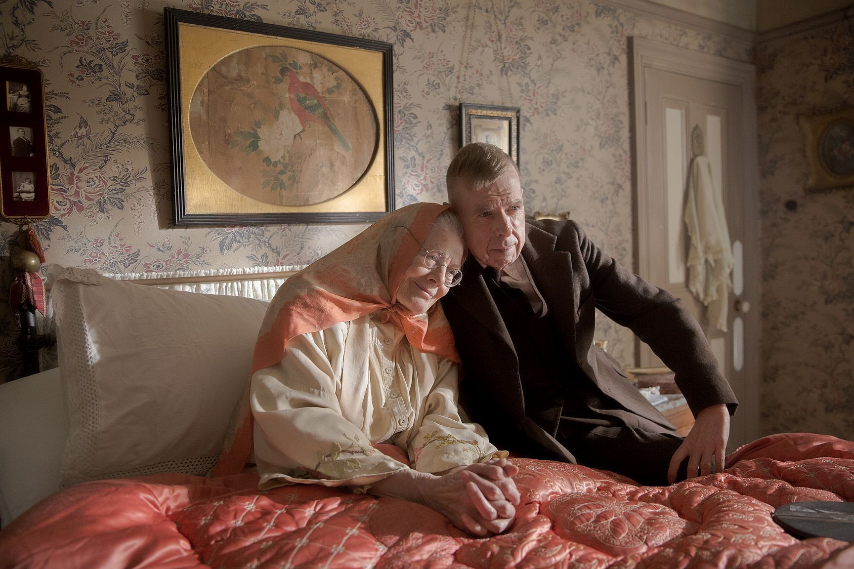 ‘La Sra. Lowry e hijo’, un drama familiar envuelto en costumbrismo británico