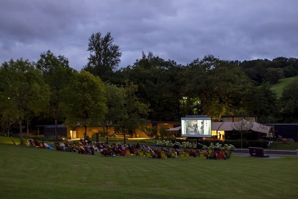 Cine al aire libre en Txillida Leku