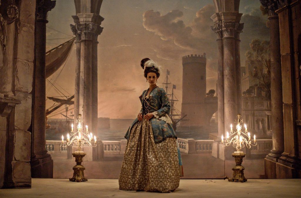 en la película tambien hay lugar para la ópera. Filmin