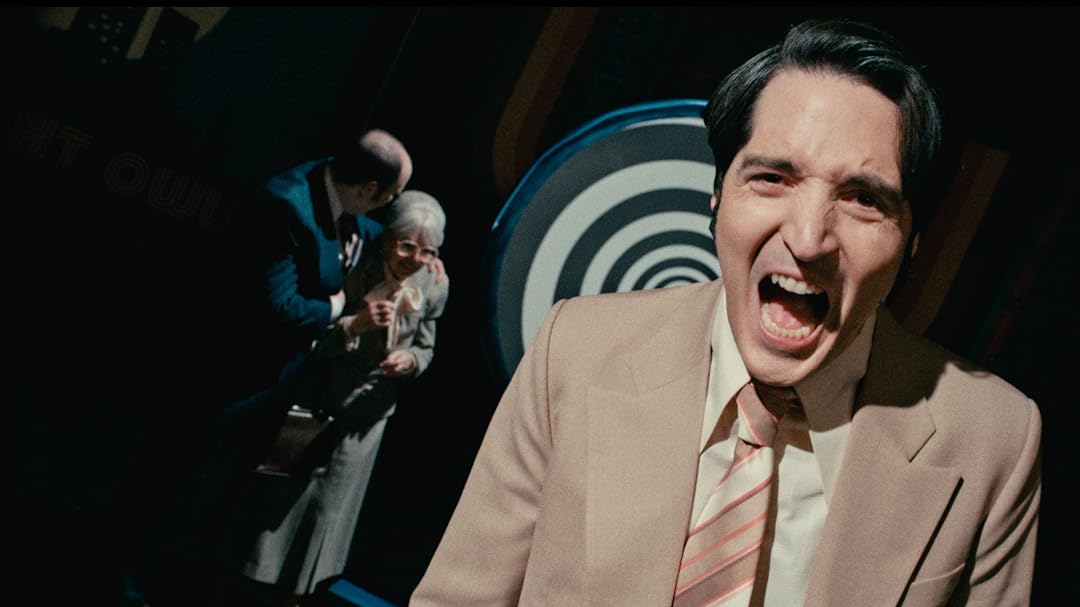 ‘El Último Late Night’: Entrevista con el diablo