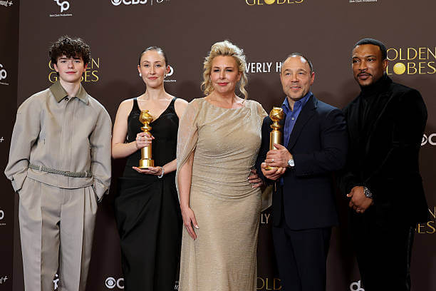 Owen Cooper, Erin Doherty, Hannah Walters, Stephen Graham and Ashley Walters ganadores a mejor miniserie por Adolescencia en los globos de oro 2026