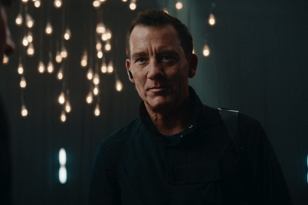 Clive Owen, un asaltante con  principios morales en Cleaner: rescate vertical.