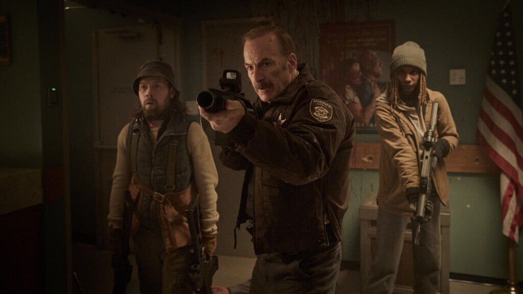Brendan Fletcher, Bob Odenkirk y Reena Jolly en Normal.